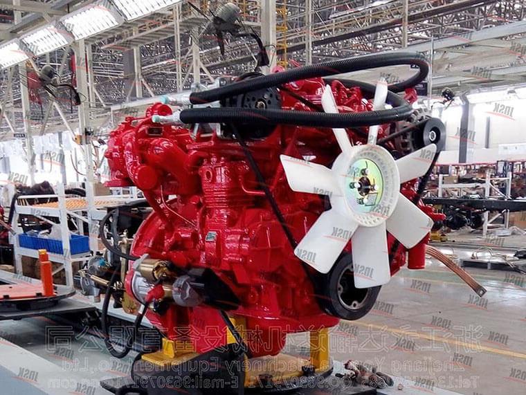 Light truck engine preassembly line